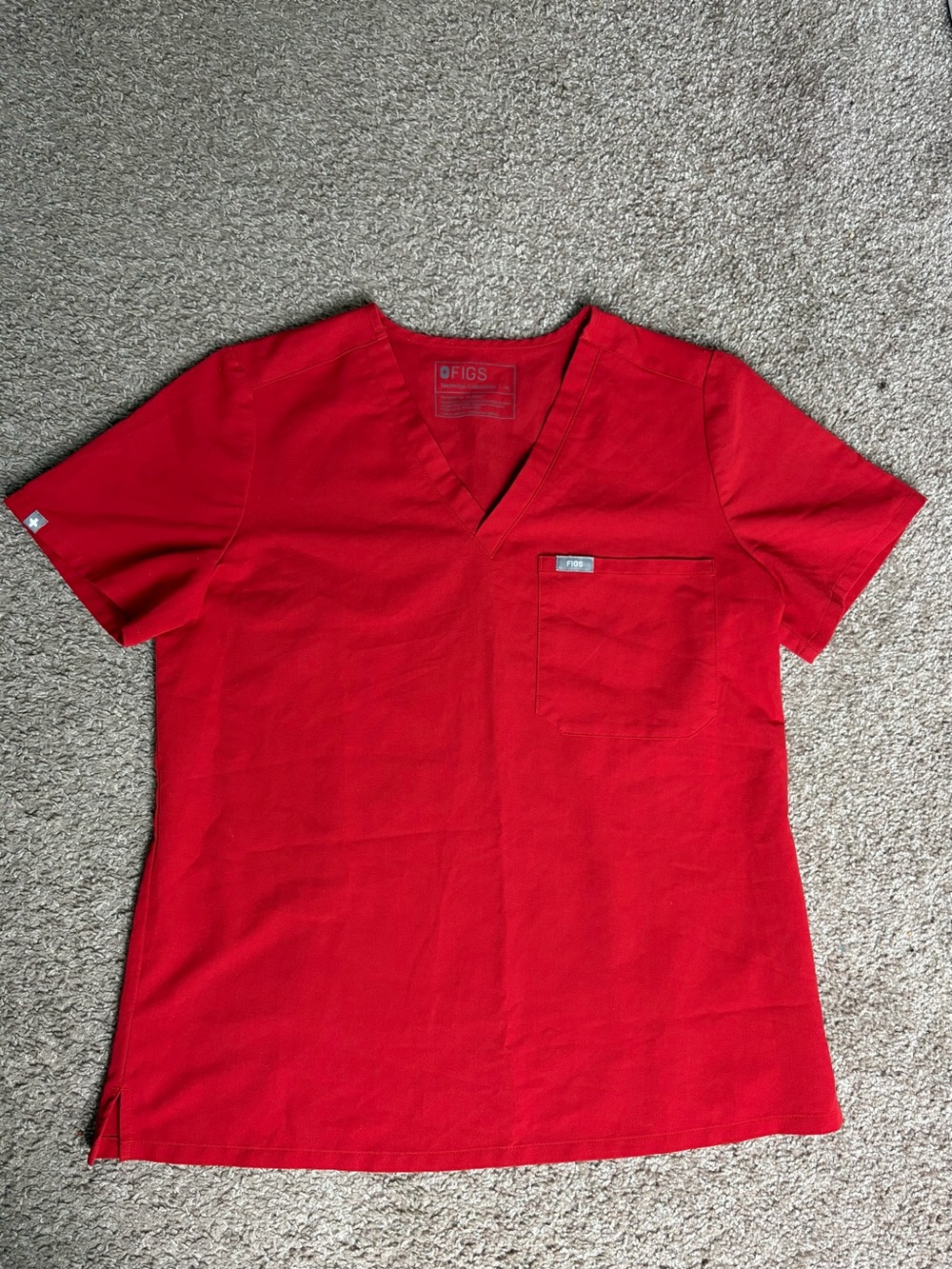 Figs technical collection scrub set in bright red size medium - Picture 2 of 9